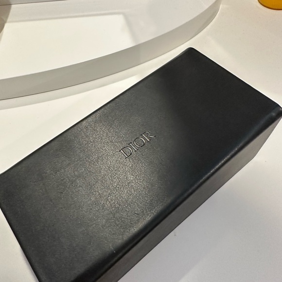 Dior 30Montaigne Sunglasses - Picture 7 of 8